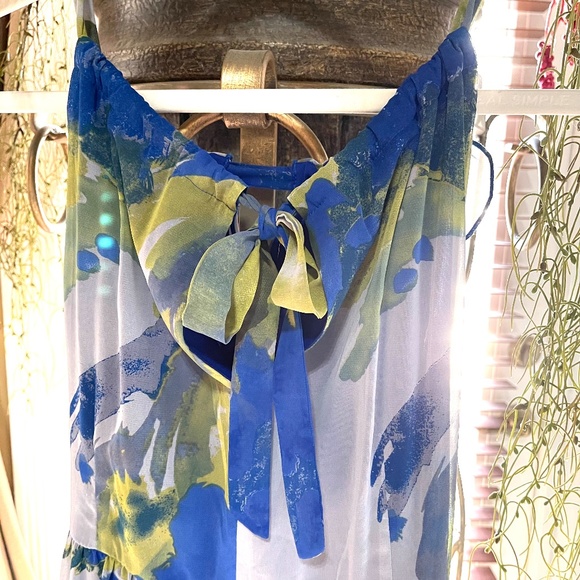 Dress - Picture 9 of 13